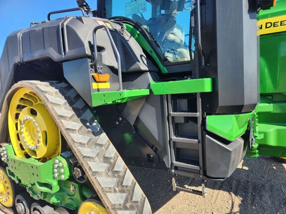 2024 John Deere 8RX 370 Tractor Rubber Track