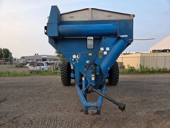 Kinze 1040 Grain Cart