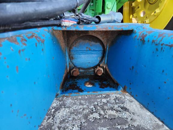 Kinze 1040 Grain Cart