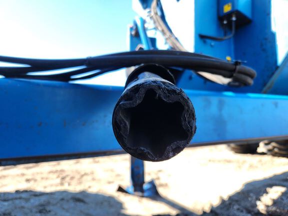 Kinze 1040 Grain Cart