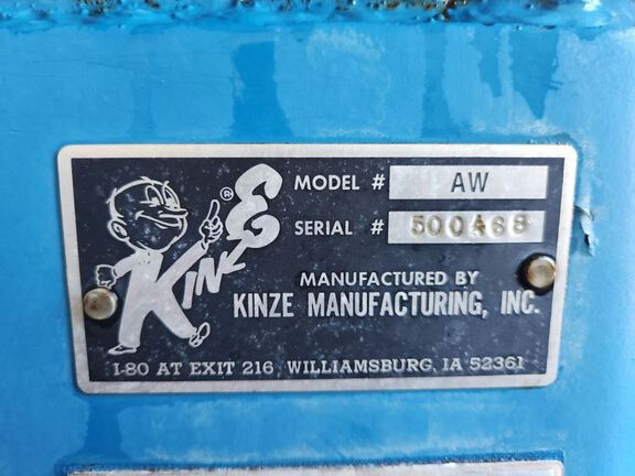 Kinze 1040 Grain Cart