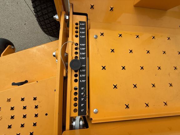 2024 Cub Cadet PRO Z 972S Mower/Zero Turn