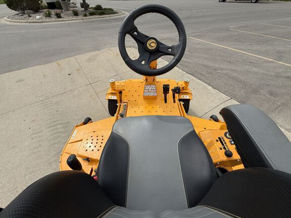 2024 Cub Cadet PRO Z 972S Mower/Zero Turn