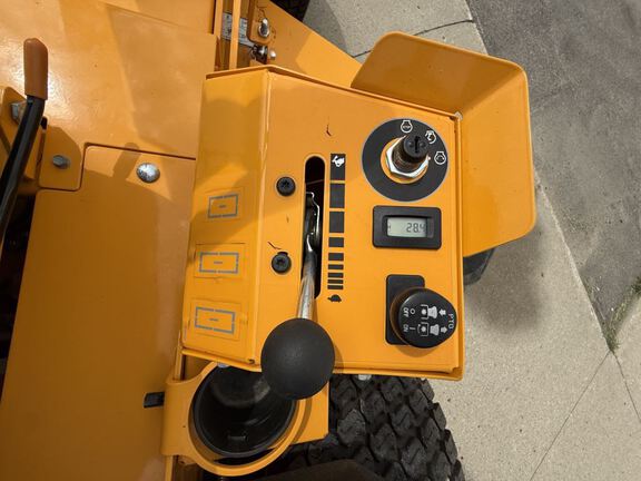 2024 Cub Cadet PRO Z 972S Mower/Zero Turn
