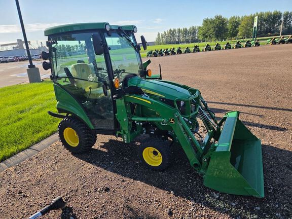 2023 John Deere 1025R Tractor Compact