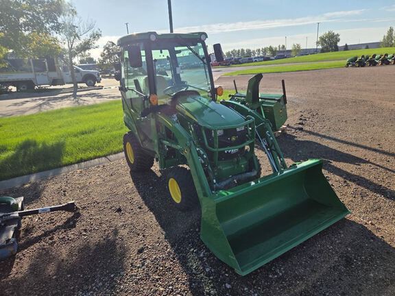 2023 John Deere 1025R Tractor Compact