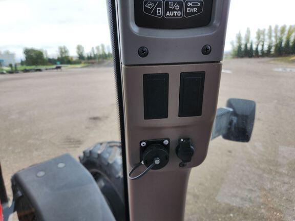 2013 Case 315 MAGNUM Tractor