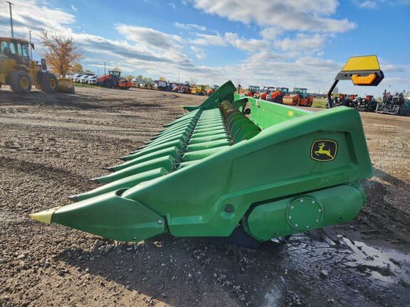 2023 John Deere C18R Header Corn Head