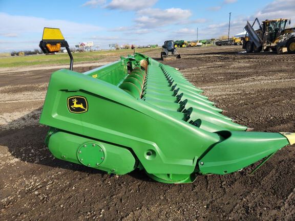 2023 John Deere C18R Header Corn Head