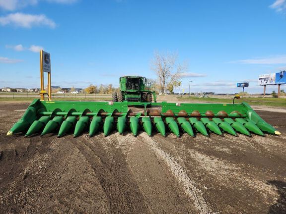 2023 John Deere C18R Header Corn Head