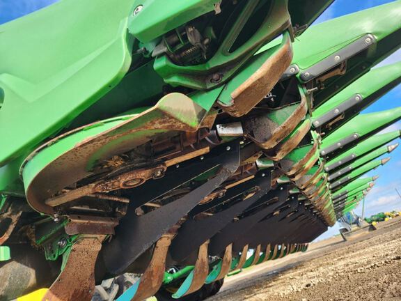 2023 John Deere C18R Header Corn Head
