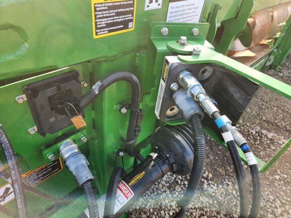 2023 John Deere C18R Header Corn Head