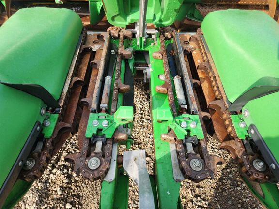 2023 John Deere C18R Header Corn Head