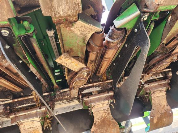 2023 John Deere C18R Header Corn Head