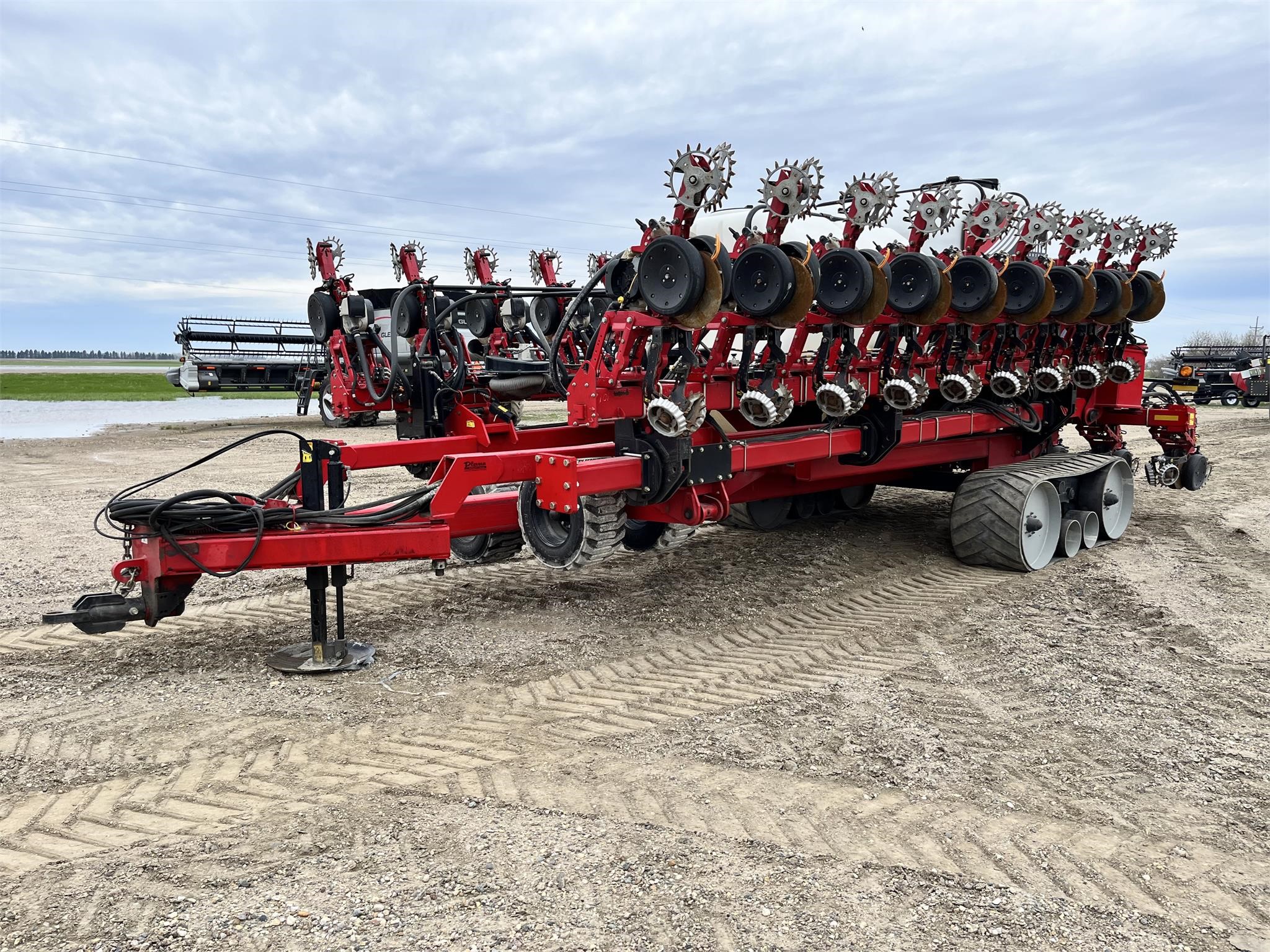 2014 White 9924VE Planter