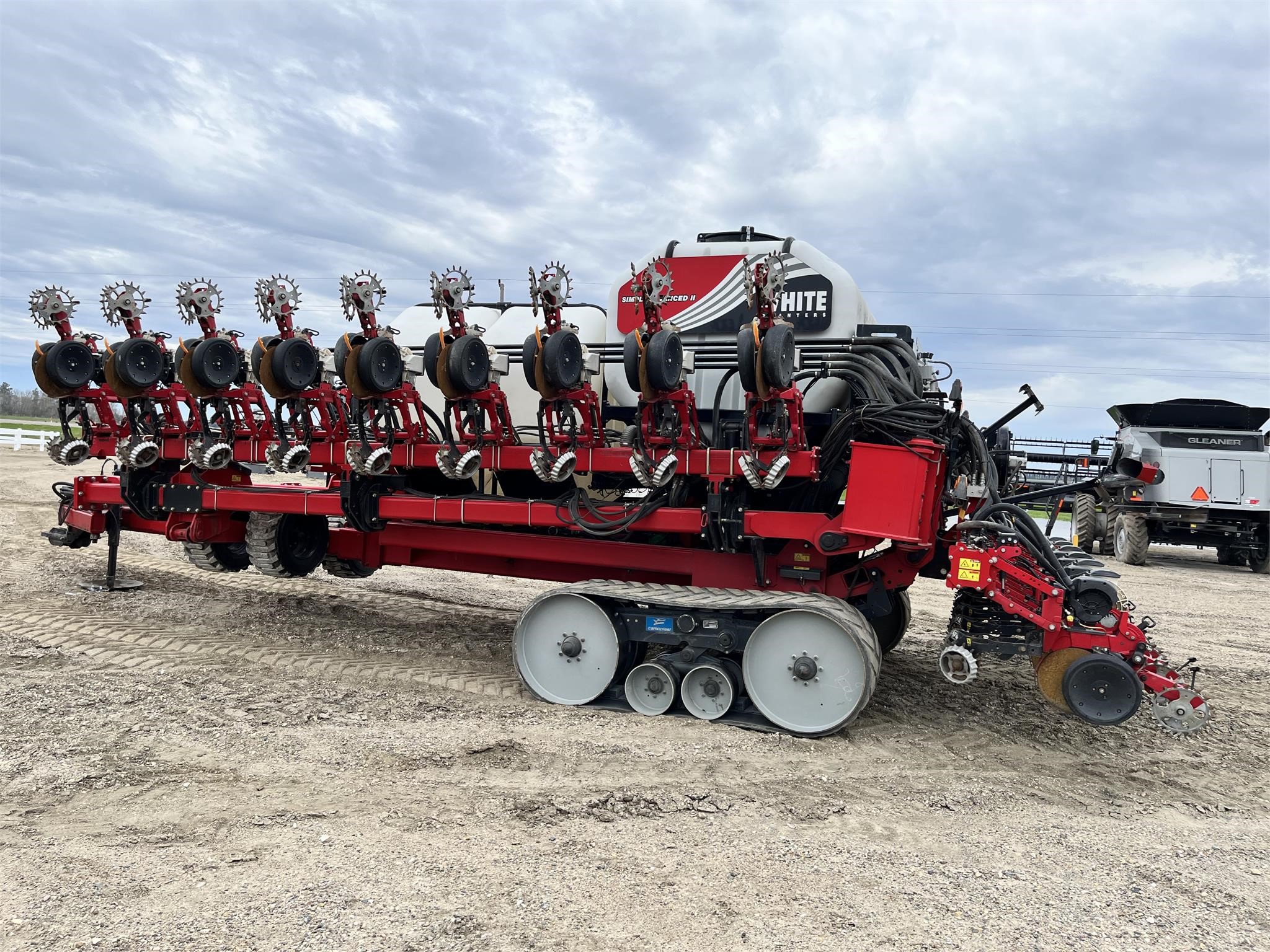 2014 White 9924VE Planter