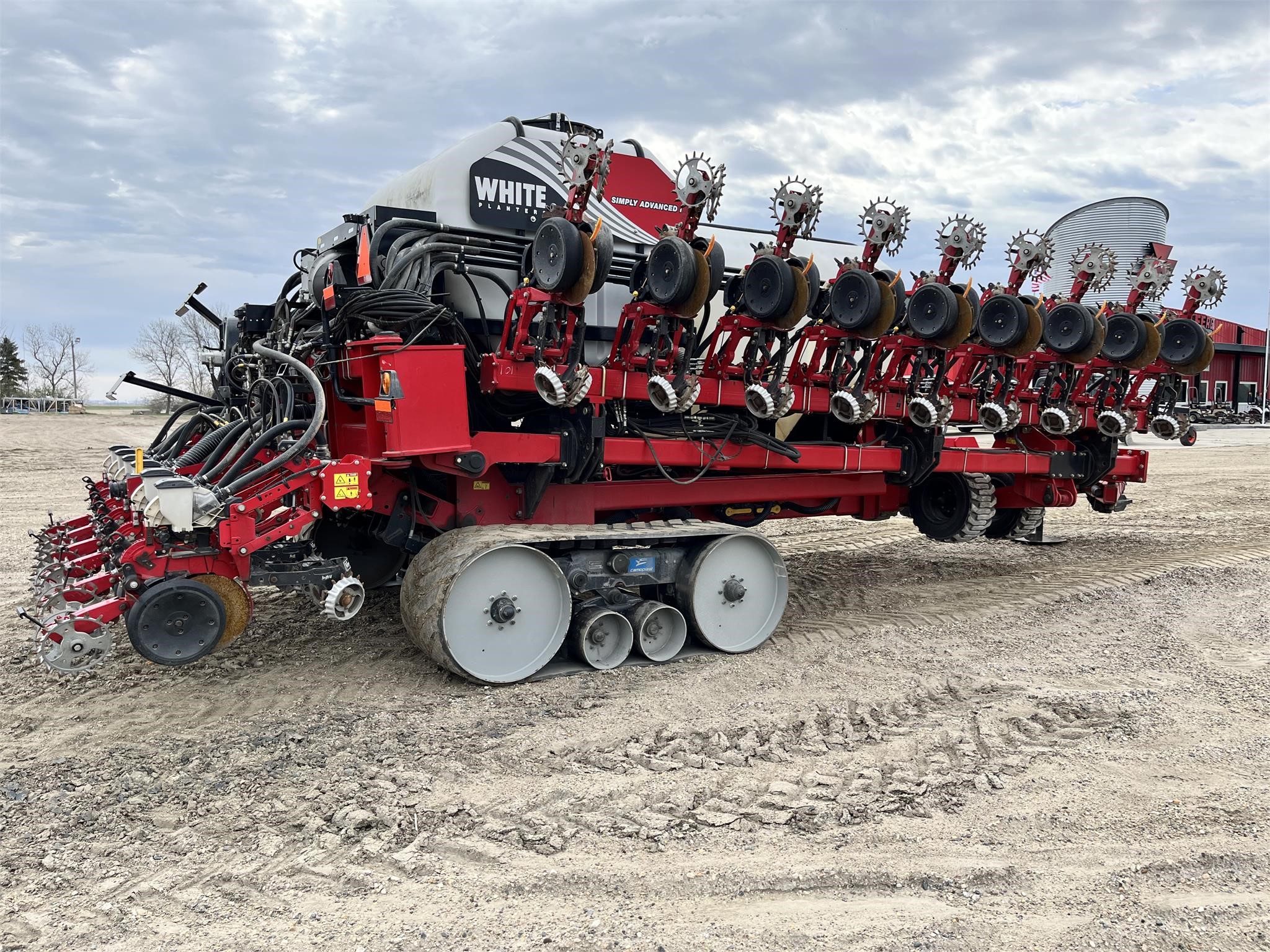 2014 White 9924VE Planter