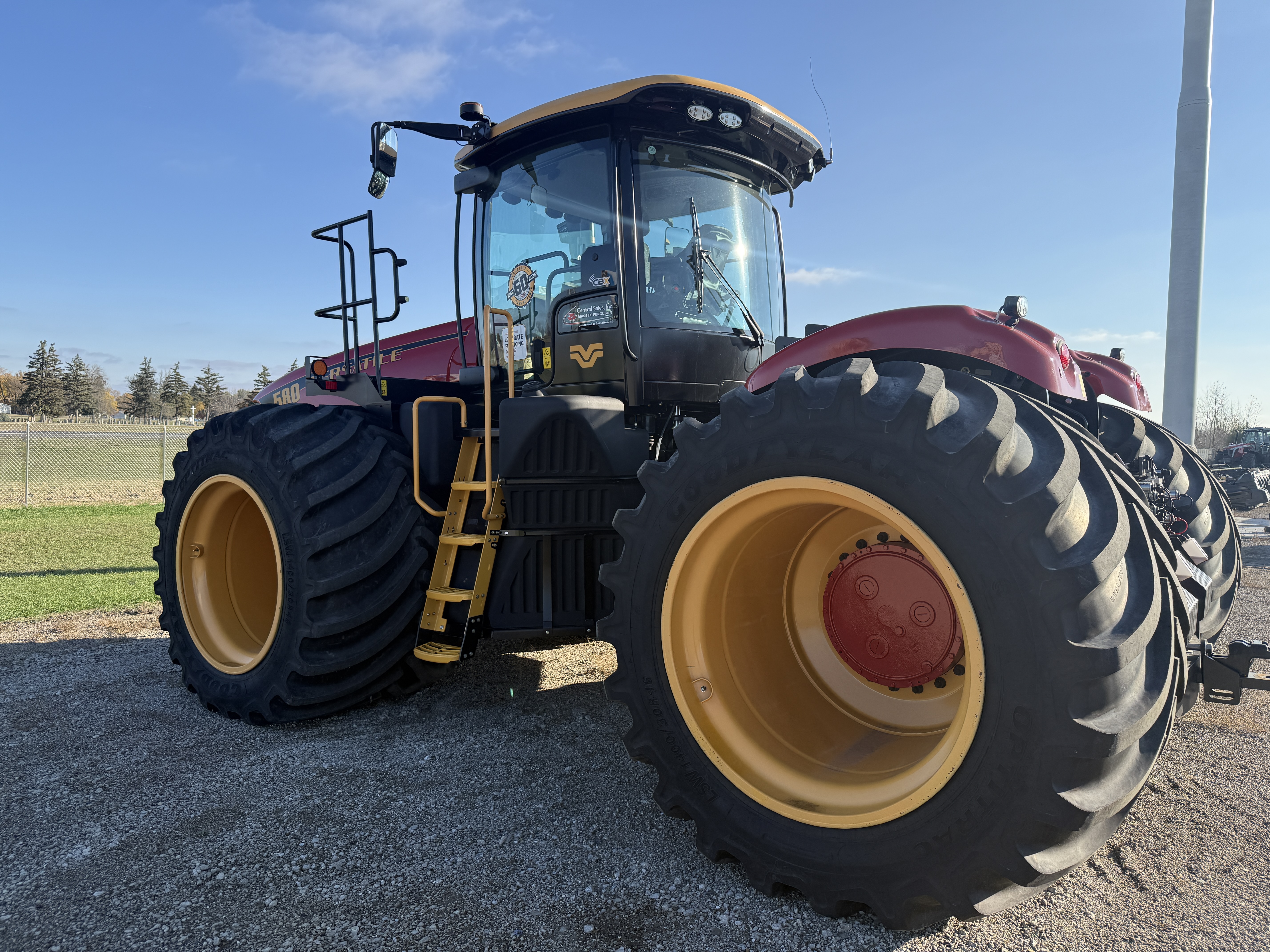 2025 Versatile 580 Tractor
