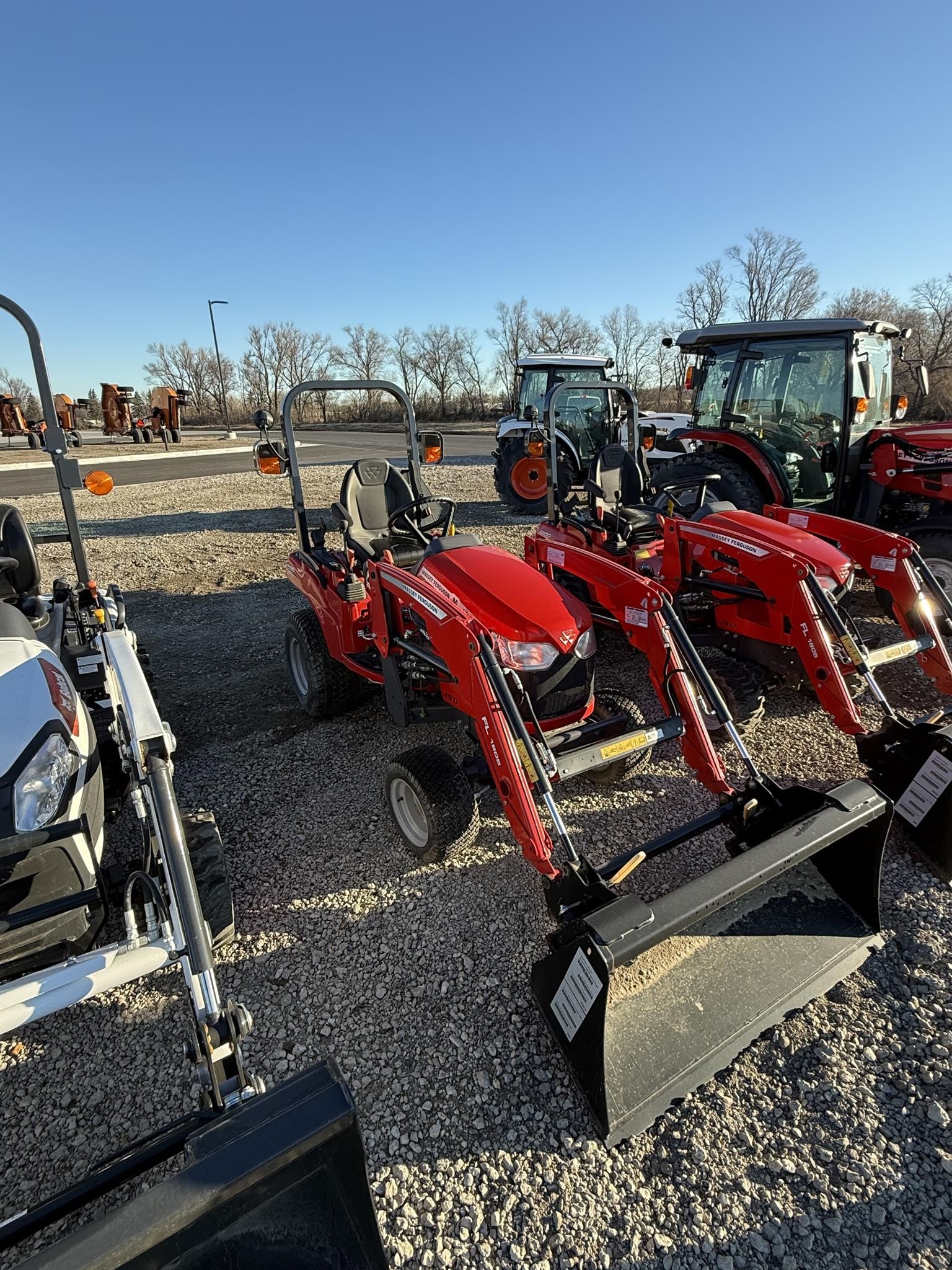 2023 Massey Ferguson GC1725M Tractor