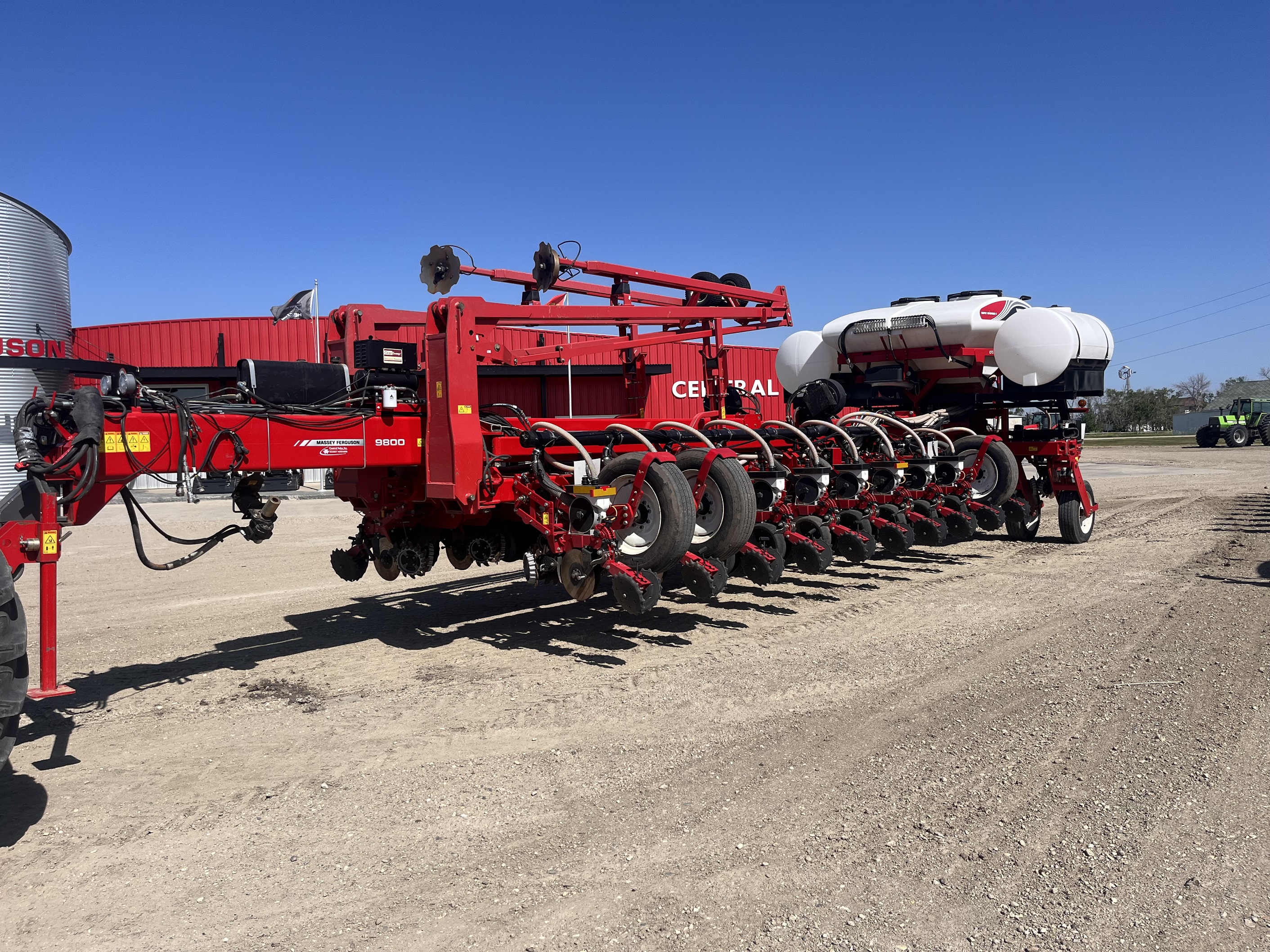 2014 White WP9824-30 Planter