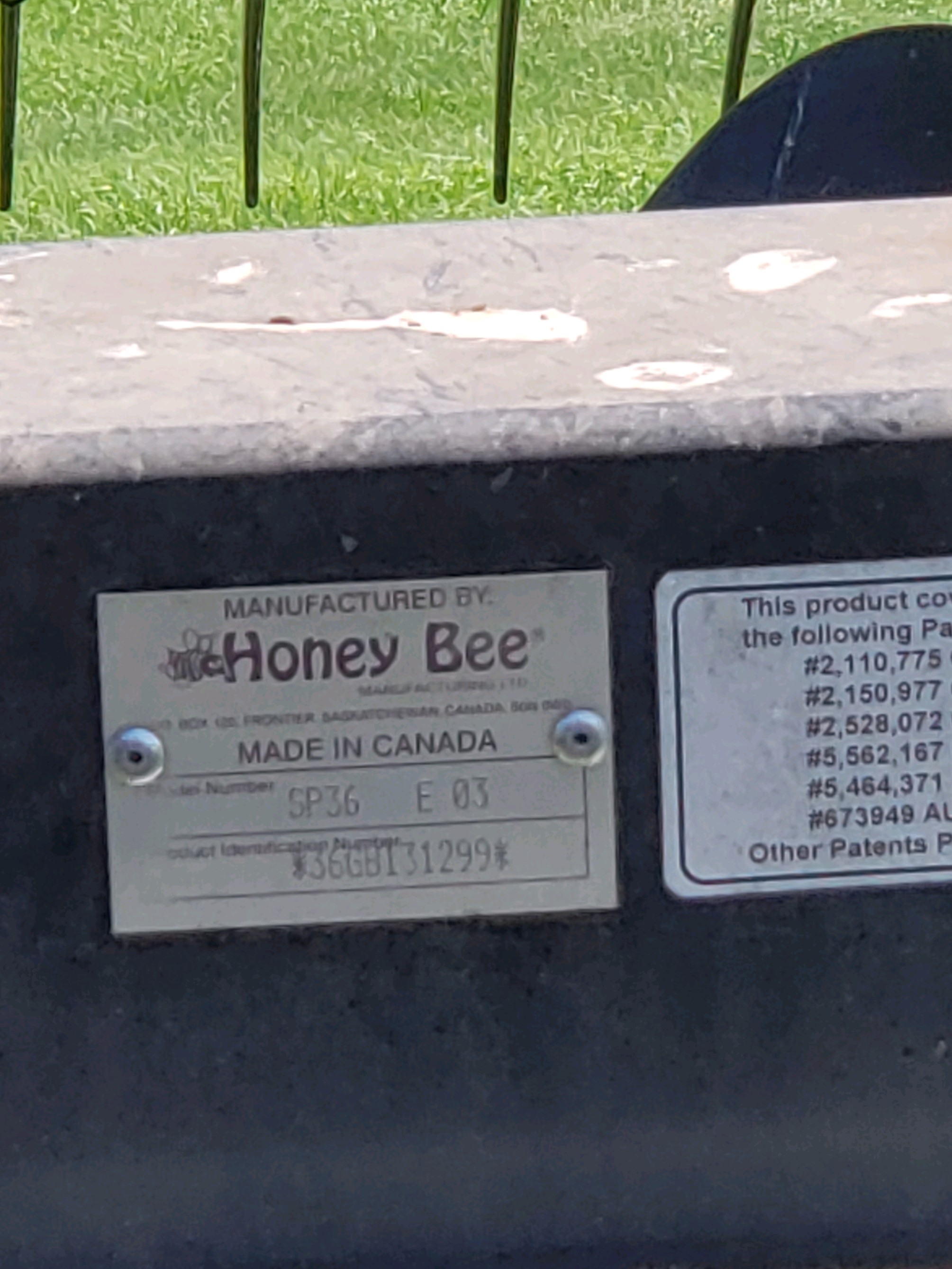 2013 Honey Bee SP36 Header Combine