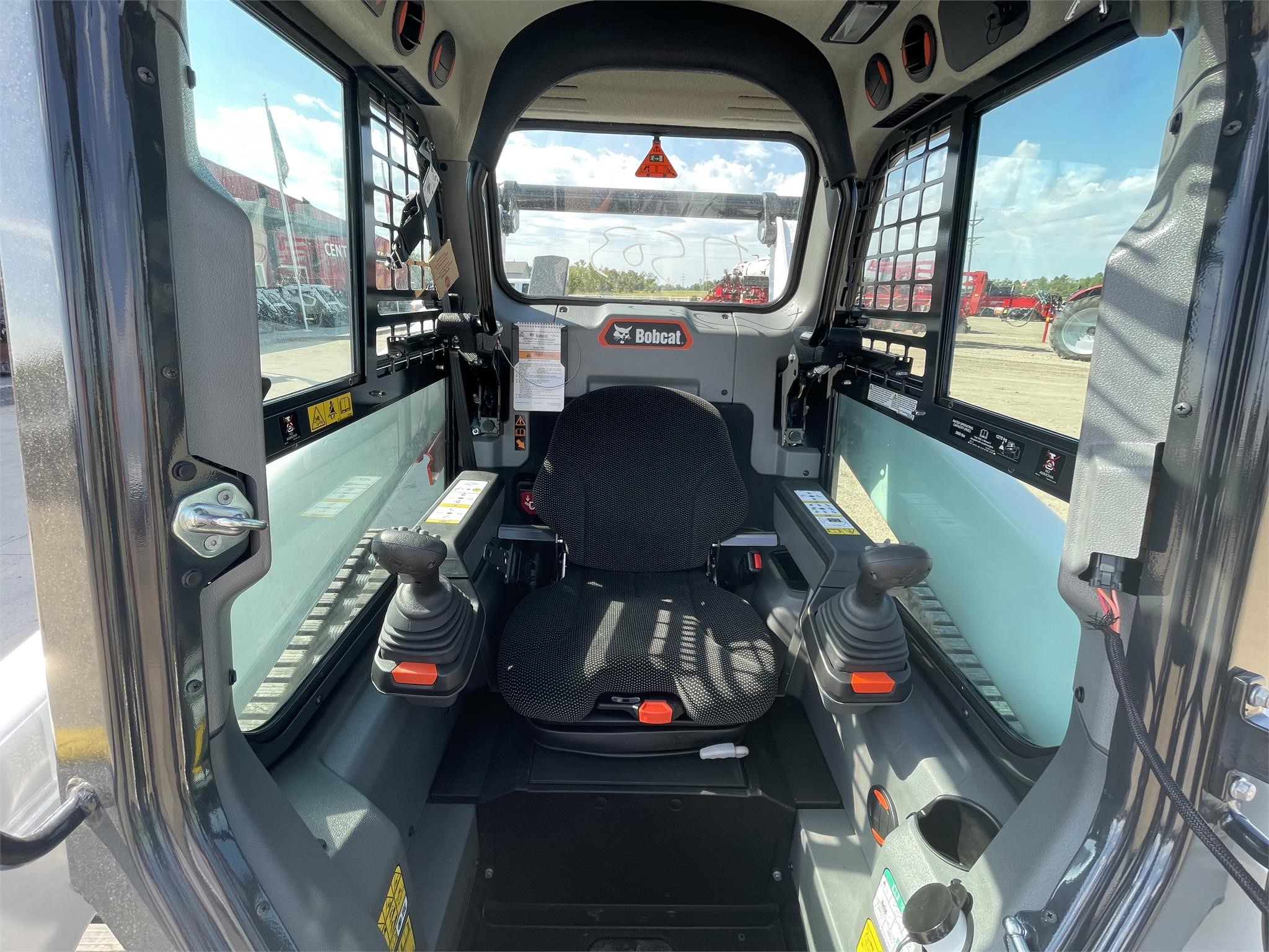 2024 Bobcat T76 Skid Steer Loader