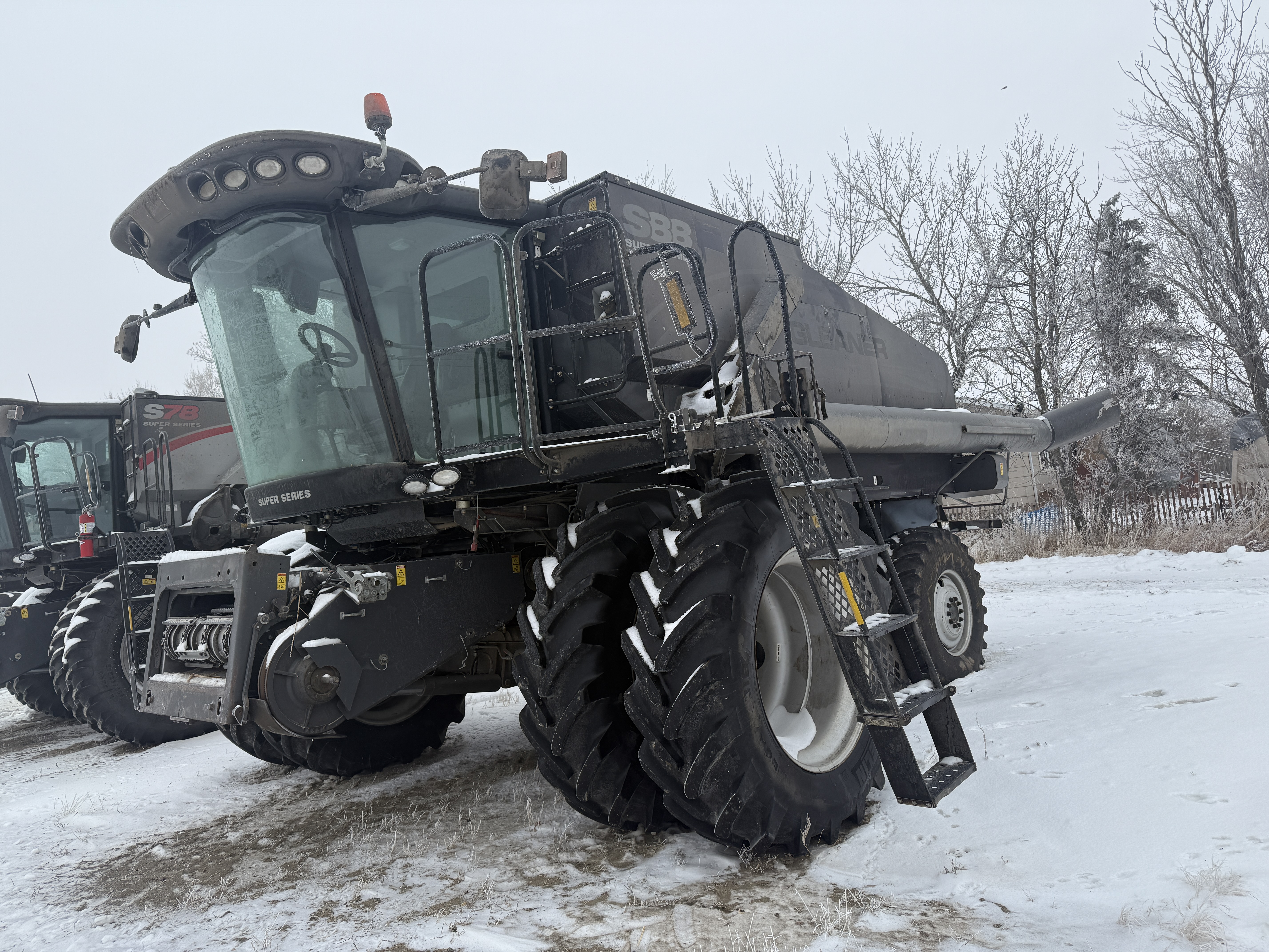 2014 AGCO Gleaner S88 Combine