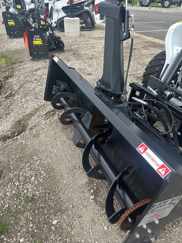 2023 Sheyenne 700L Snow Blower