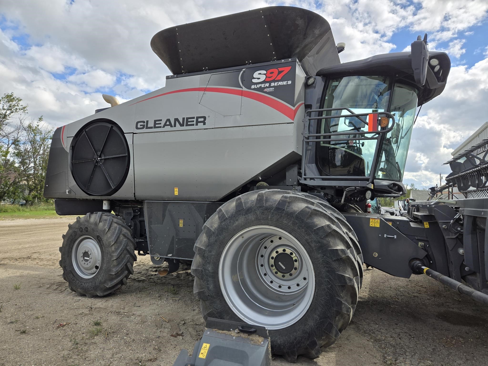 2020 AGCO Gleaner S97 Combine