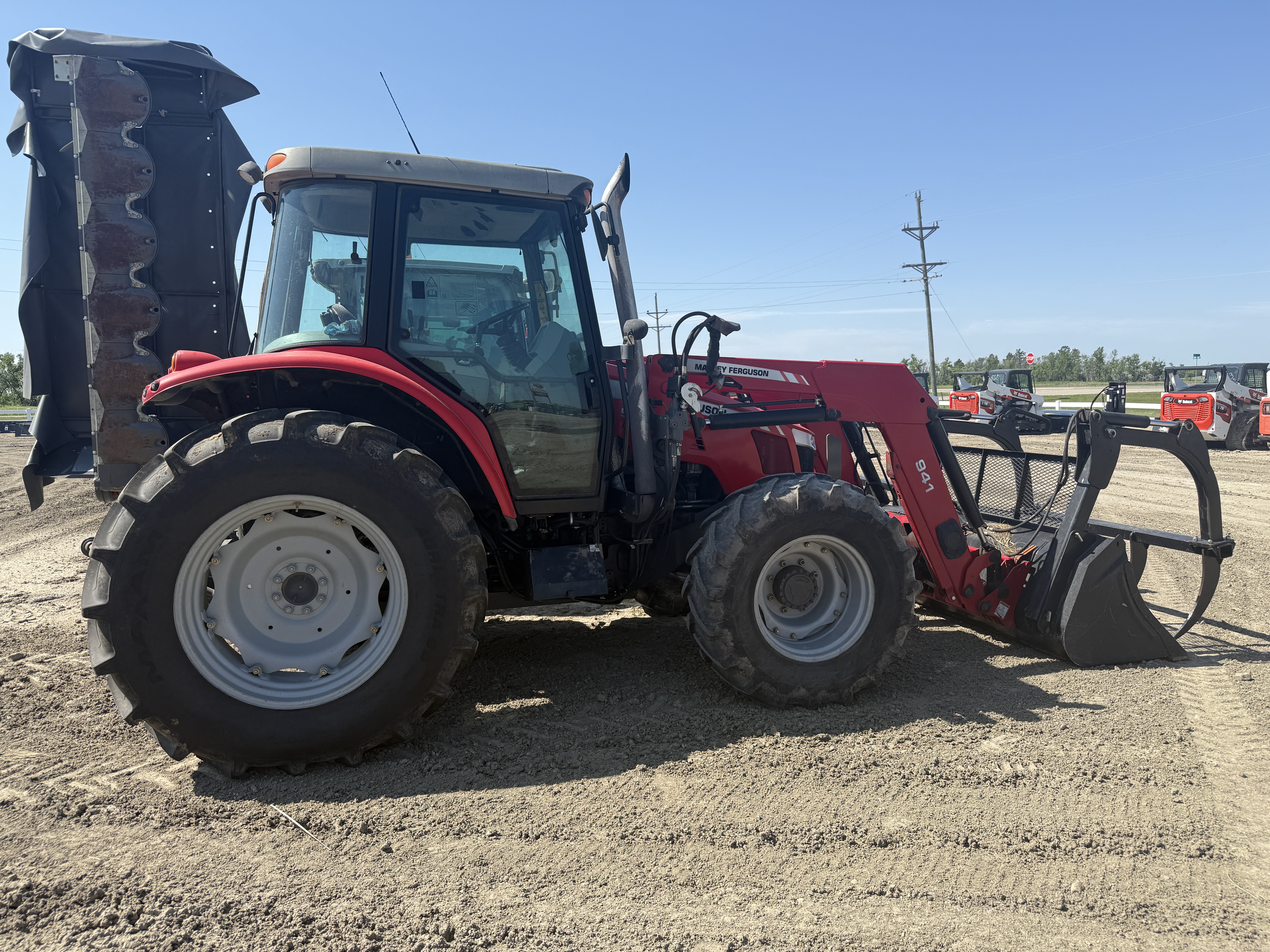 2013 Massey Ferguson 5455 Tractor