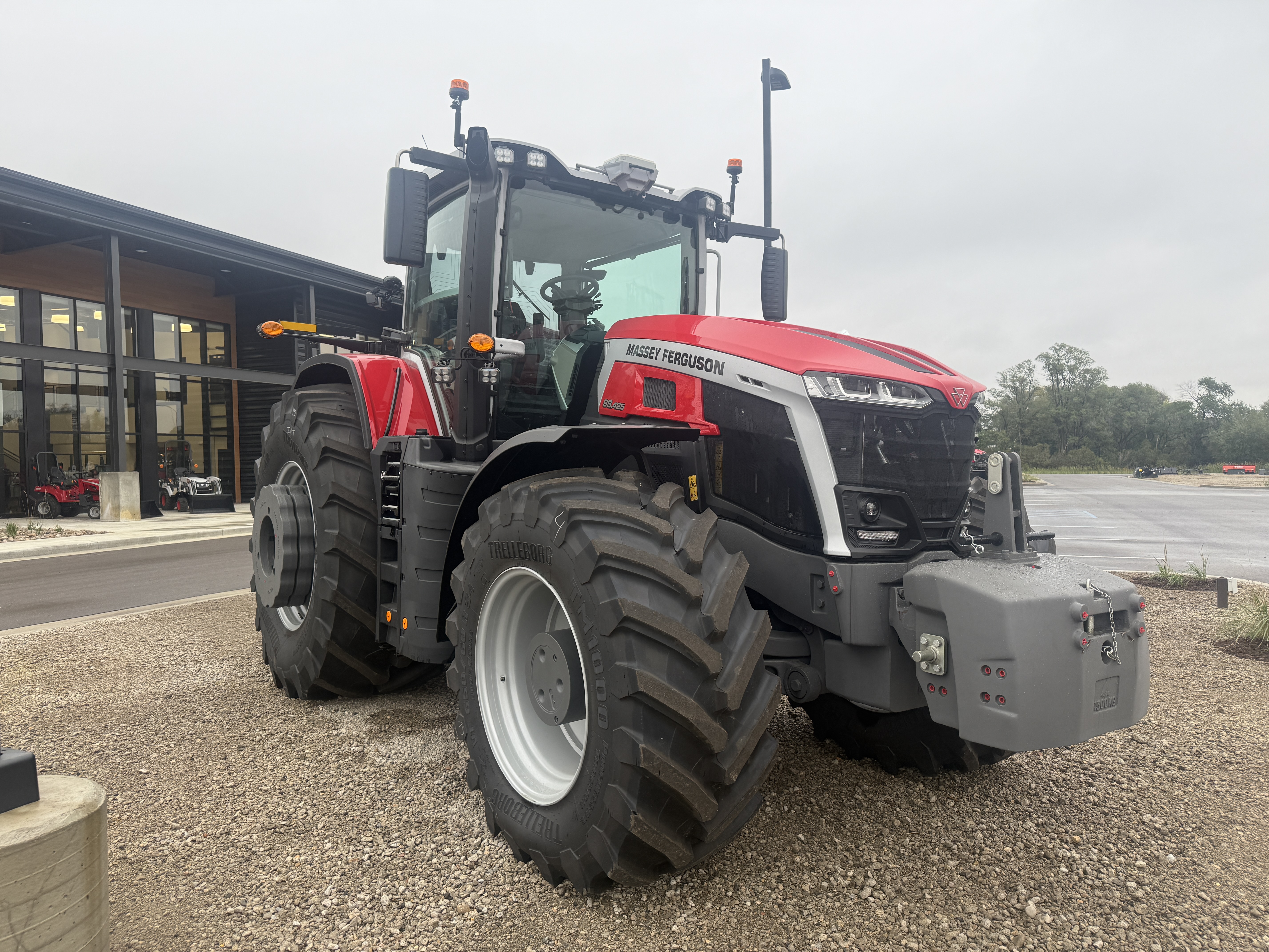 2026 Massey Ferguson 9S.425 Tractor