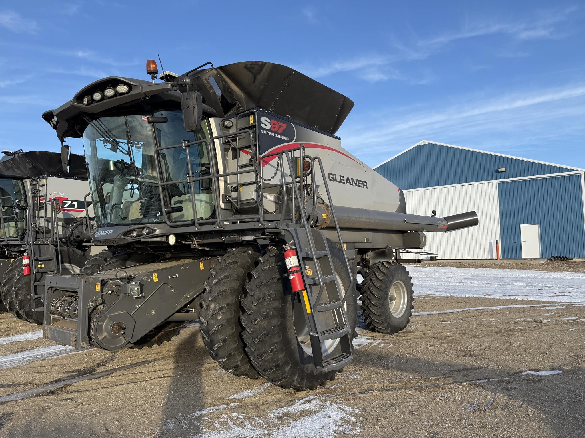 2017 AGCO Gleaner S97 Combine