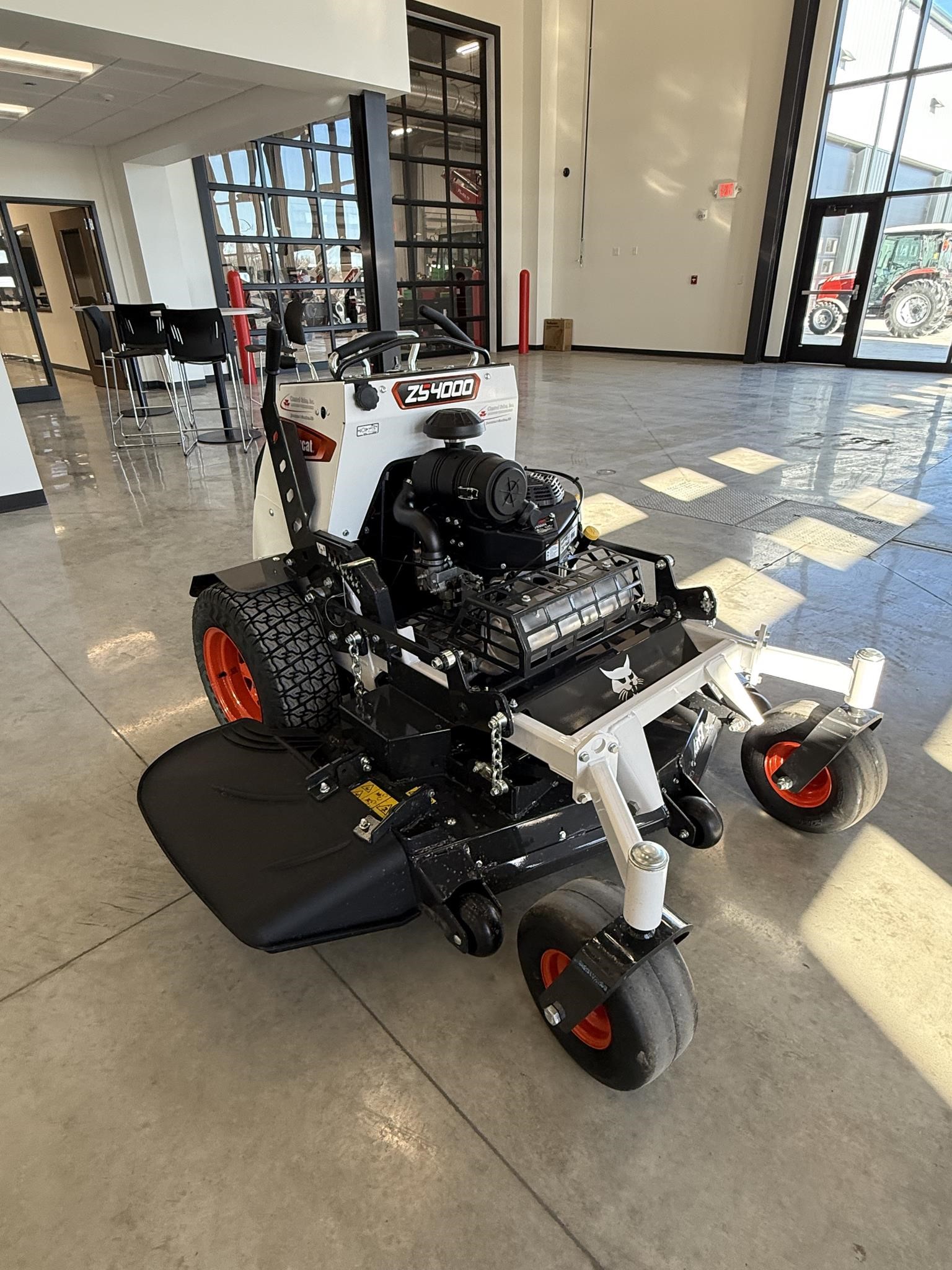2025 Bobcat ZS4000 Mower/Zero Turn