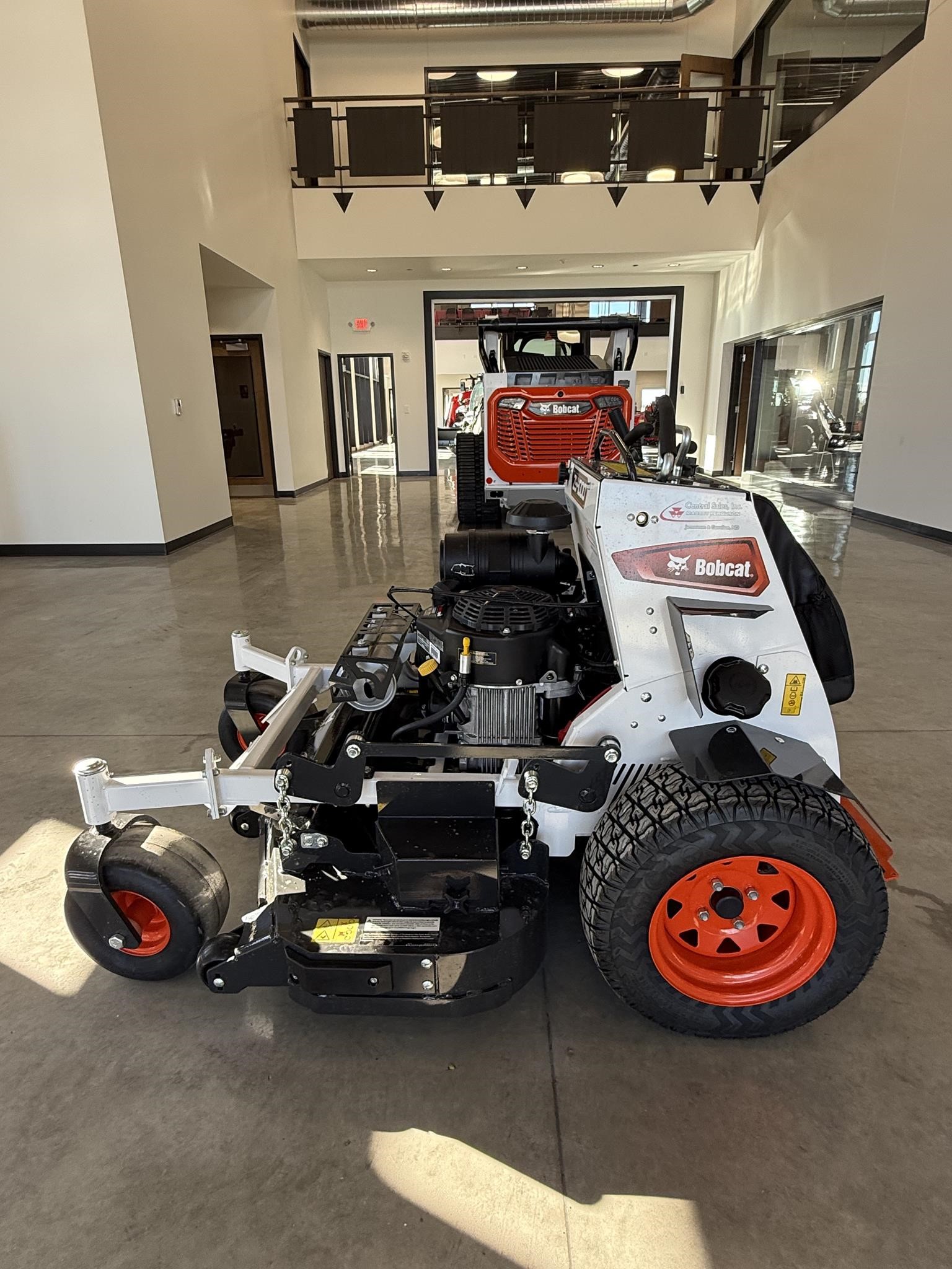 2025 Bobcat ZS4000 Mower/Zero Turn