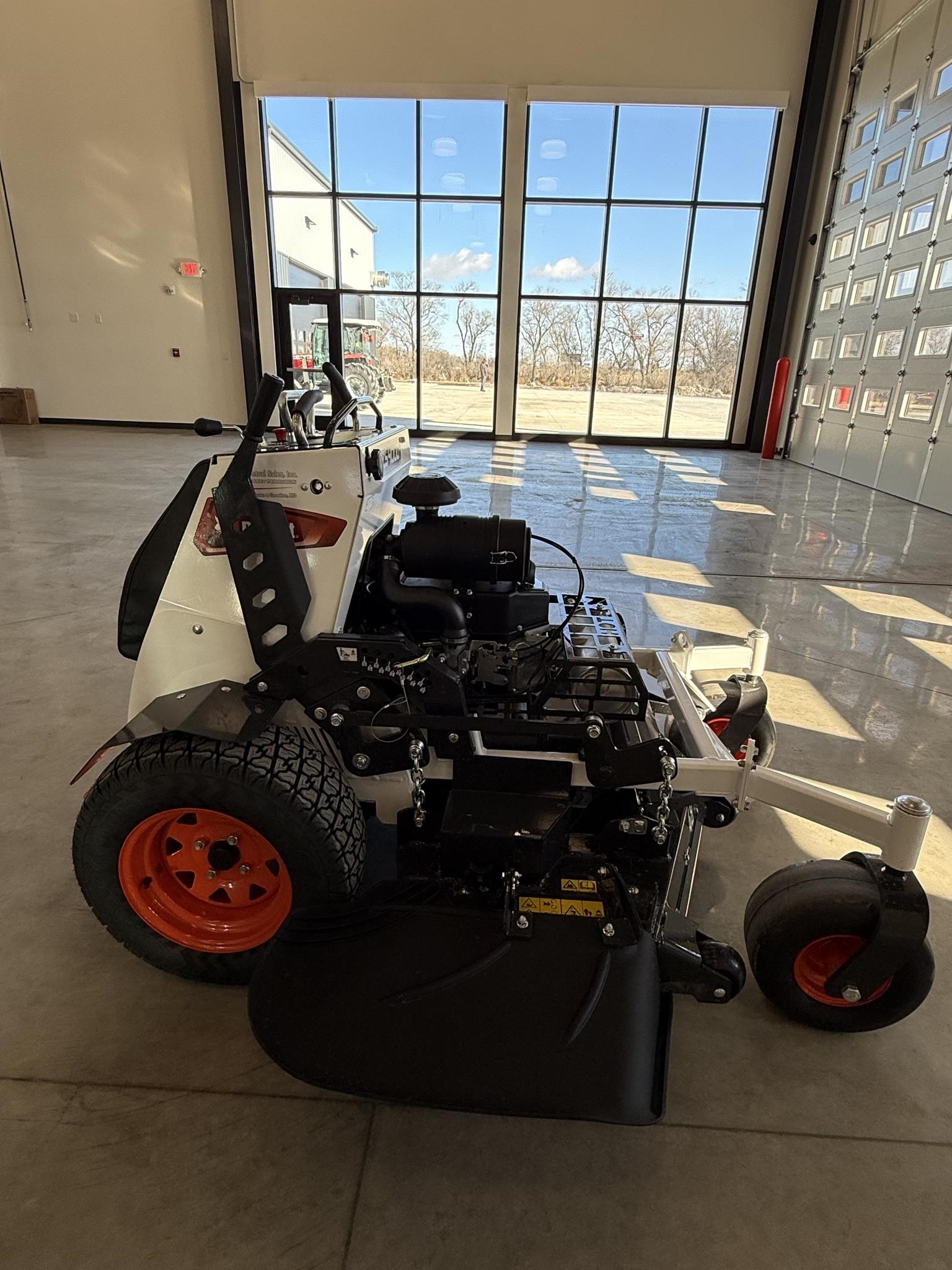 2025 Bobcat ZS4000 Mower/Zero Turn