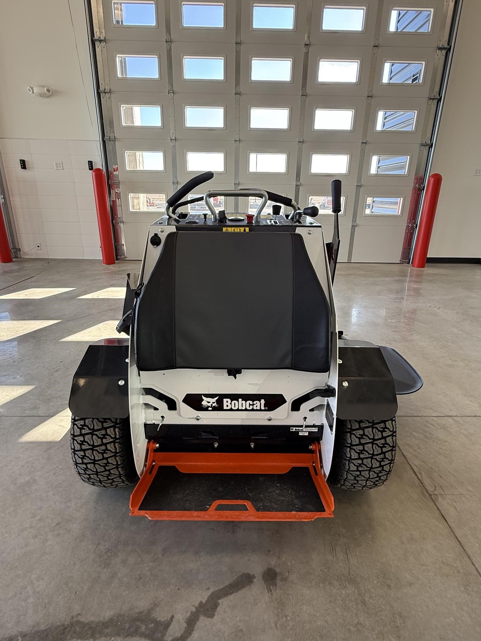 2025 Bobcat ZS4000 Mower/Zero Turn