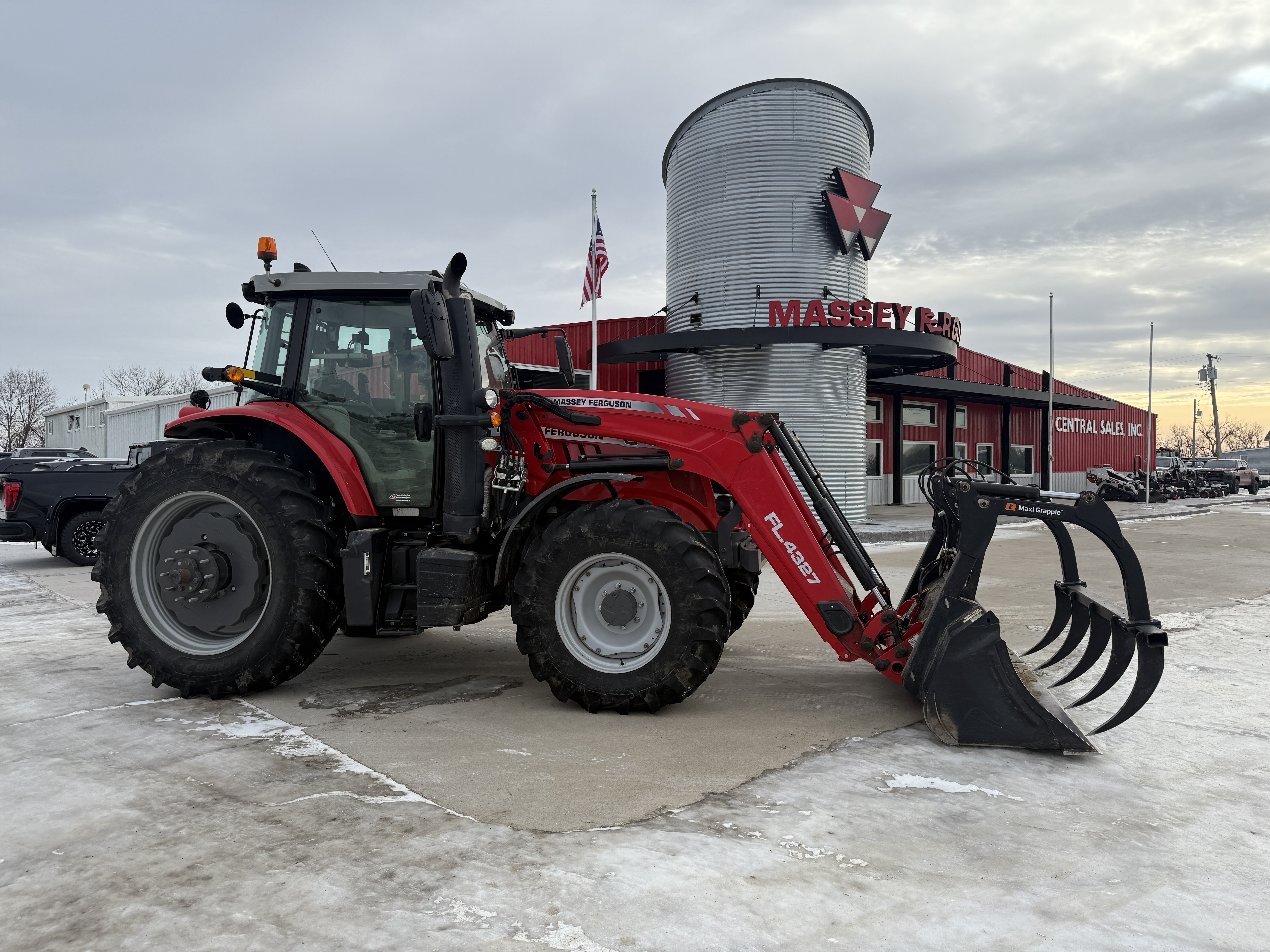 2021 Massey Ferguson MF7716 Tractor