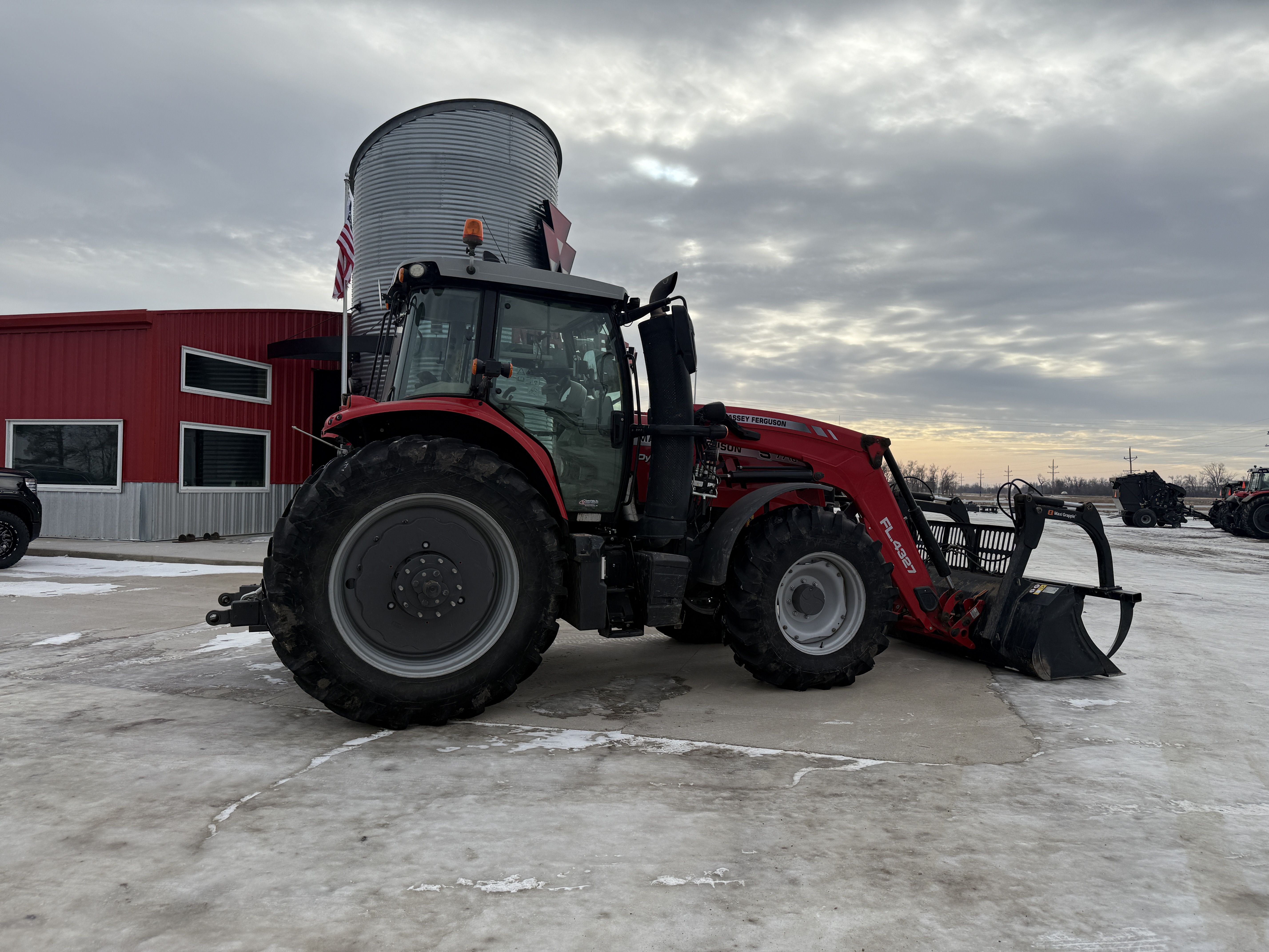 2021 Massey Ferguson MF7716 Tractor