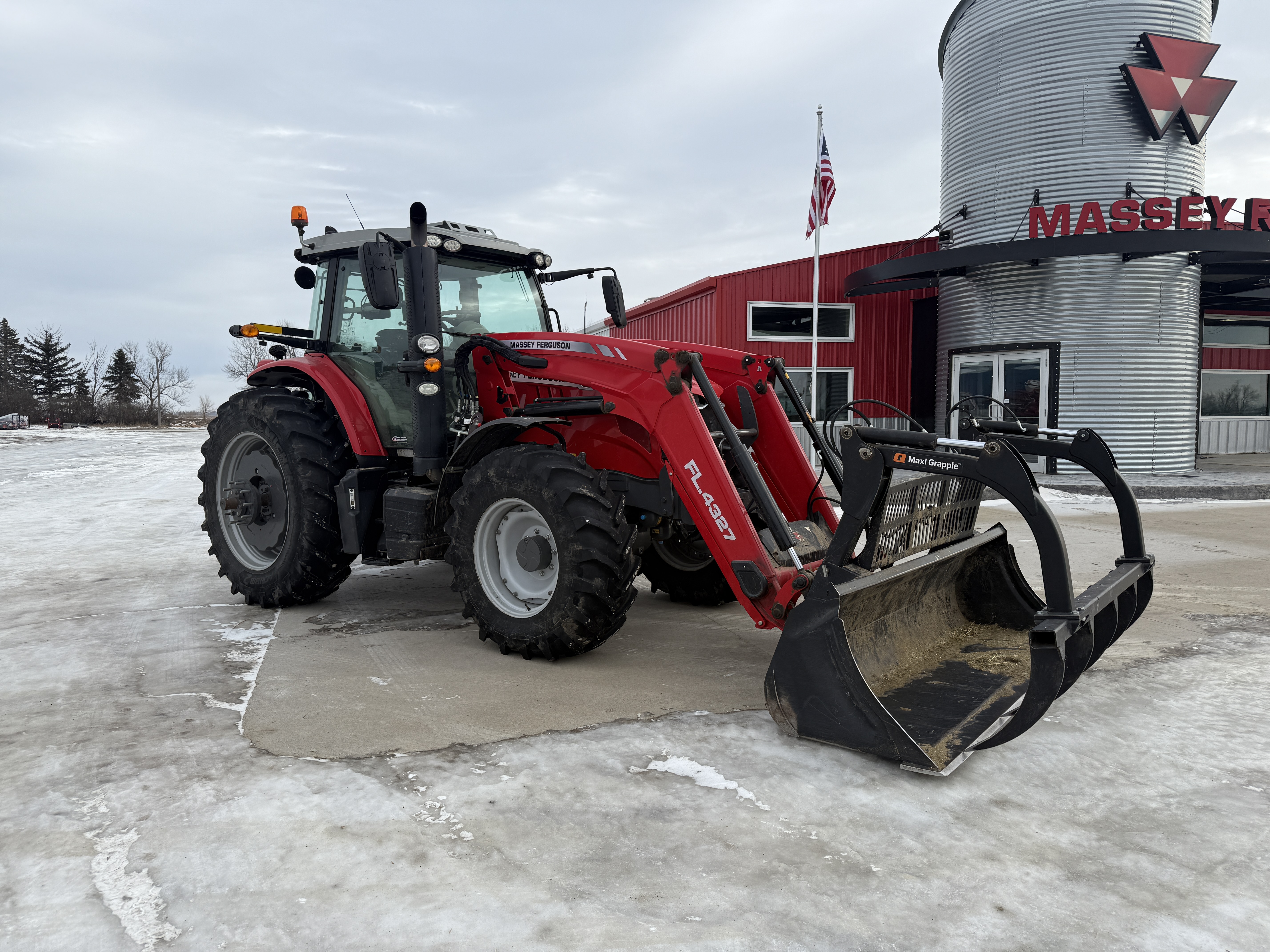2021 Massey Ferguson MF7716 Tractor