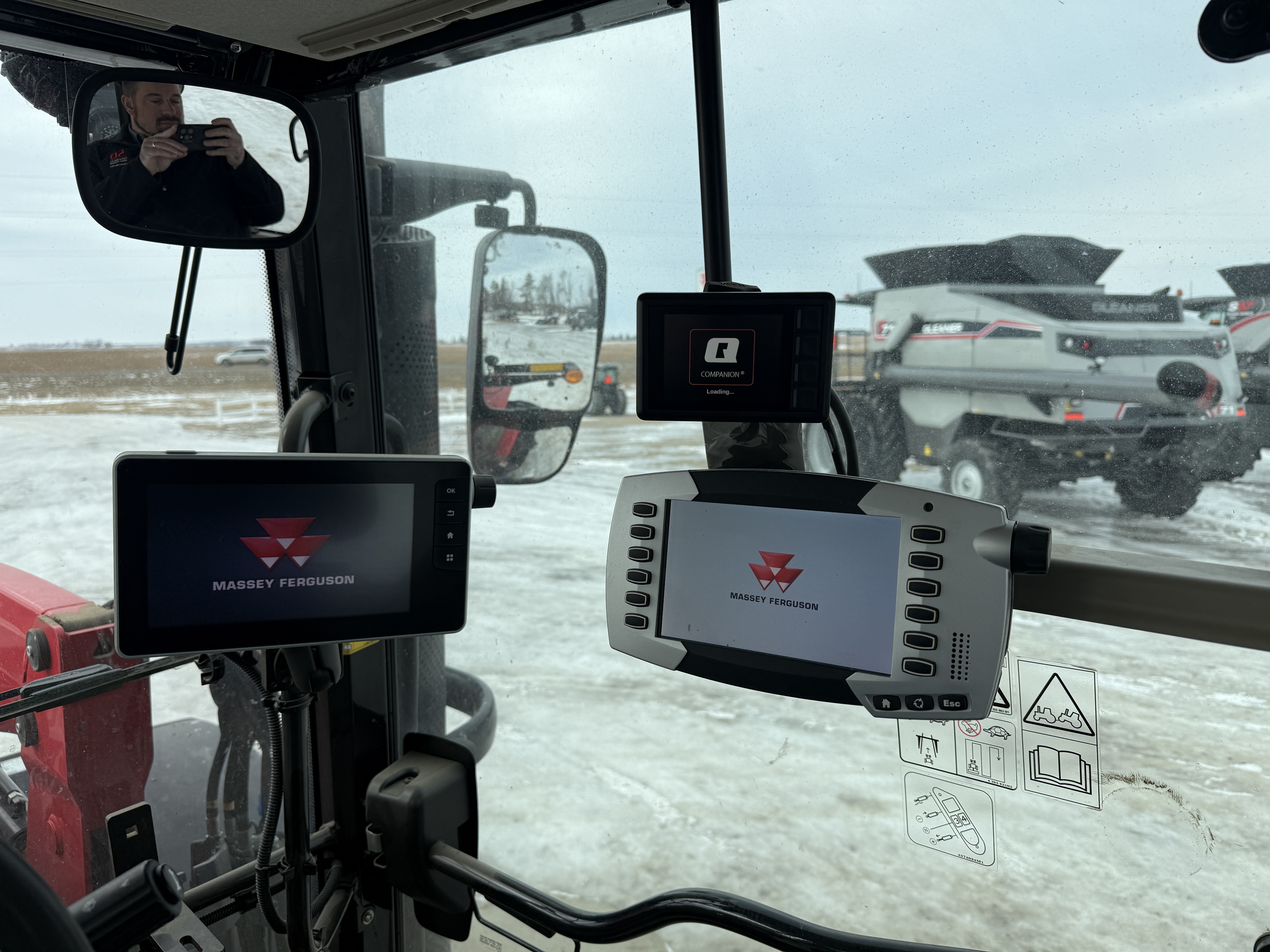 2021 Massey Ferguson MF7716 Tractor