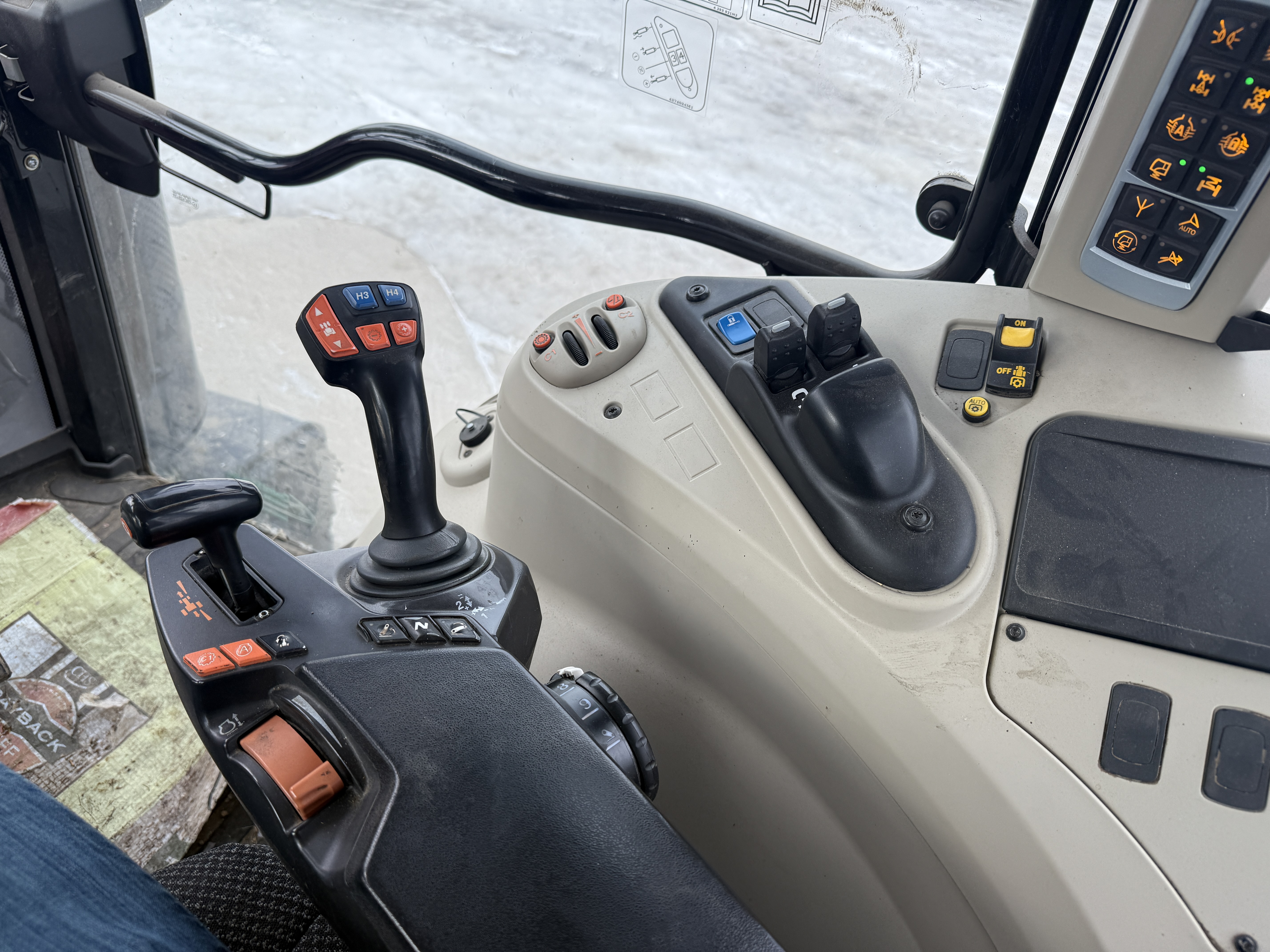 2021 Massey Ferguson MF7716 Tractor