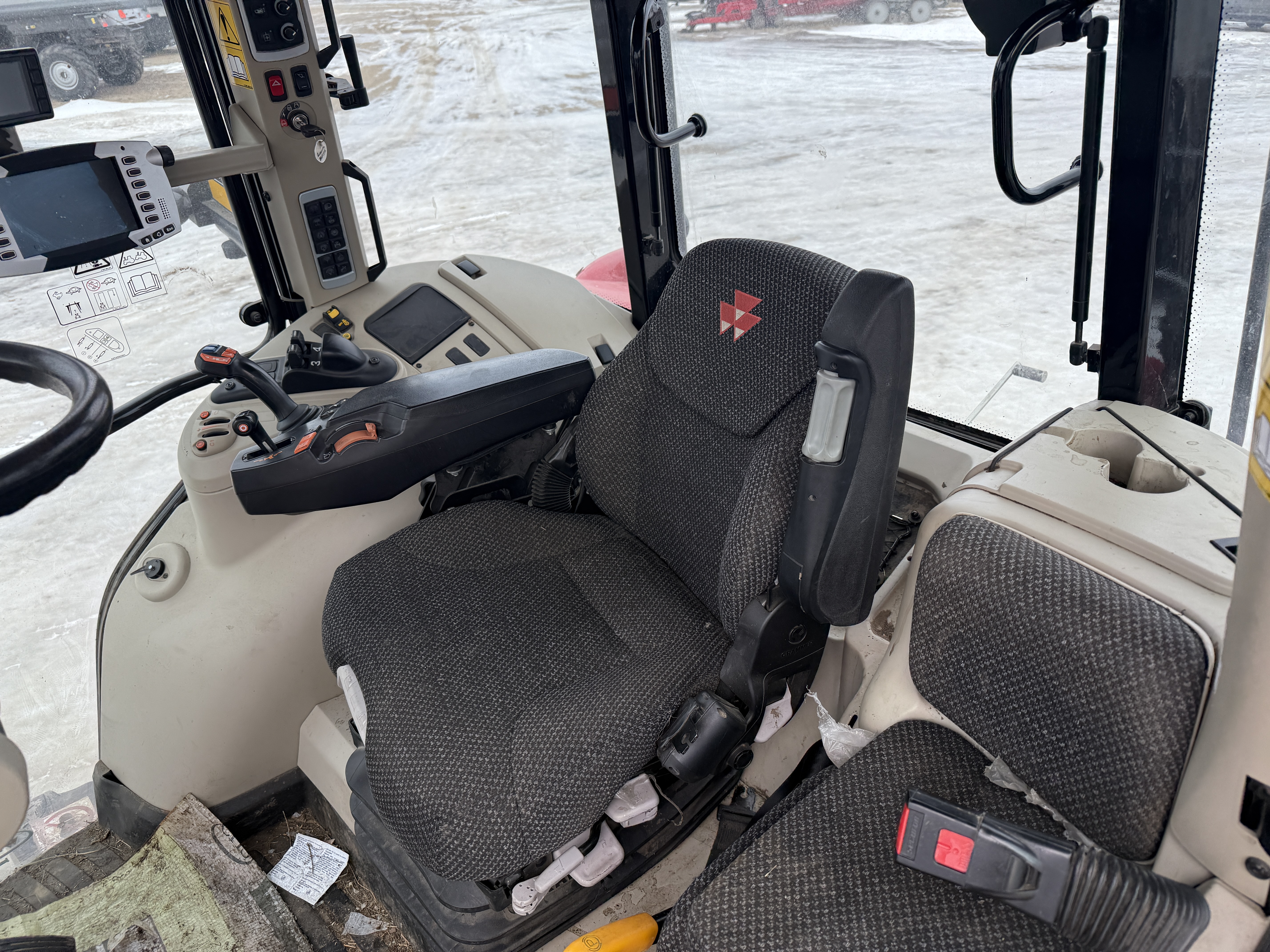 2021 Massey Ferguson MF7716 Tractor