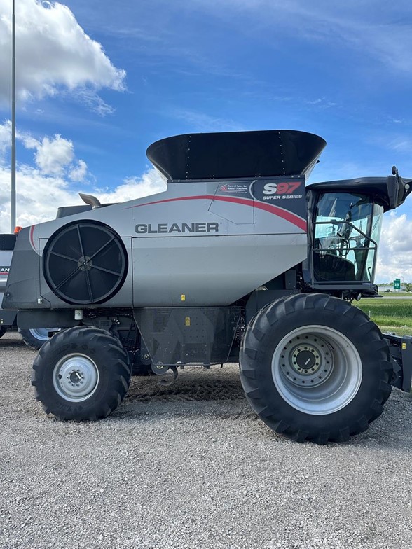 2024 AGCO Gleaner S97 Combine