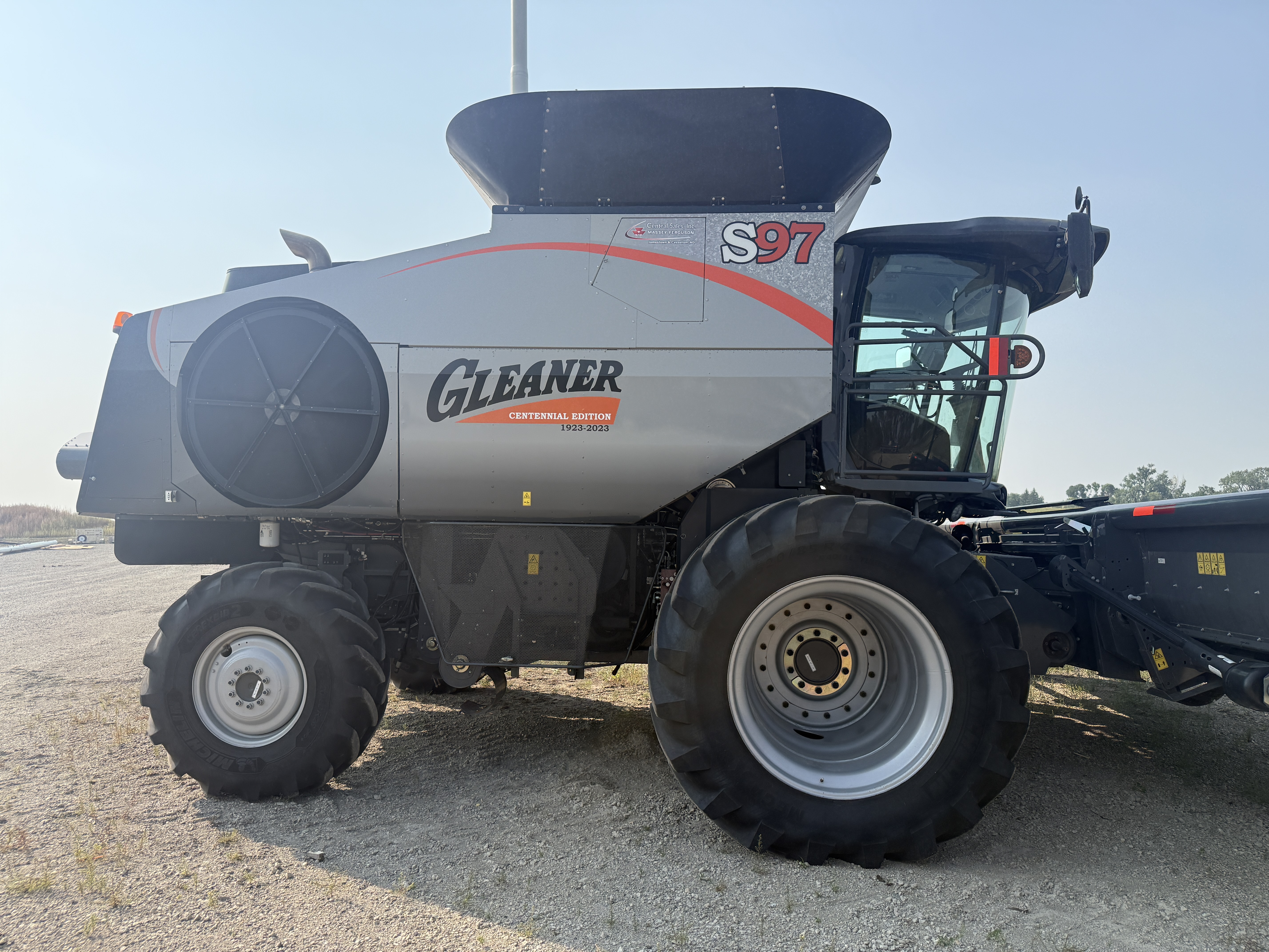 2023 AGCO Gleaner S97 Combine