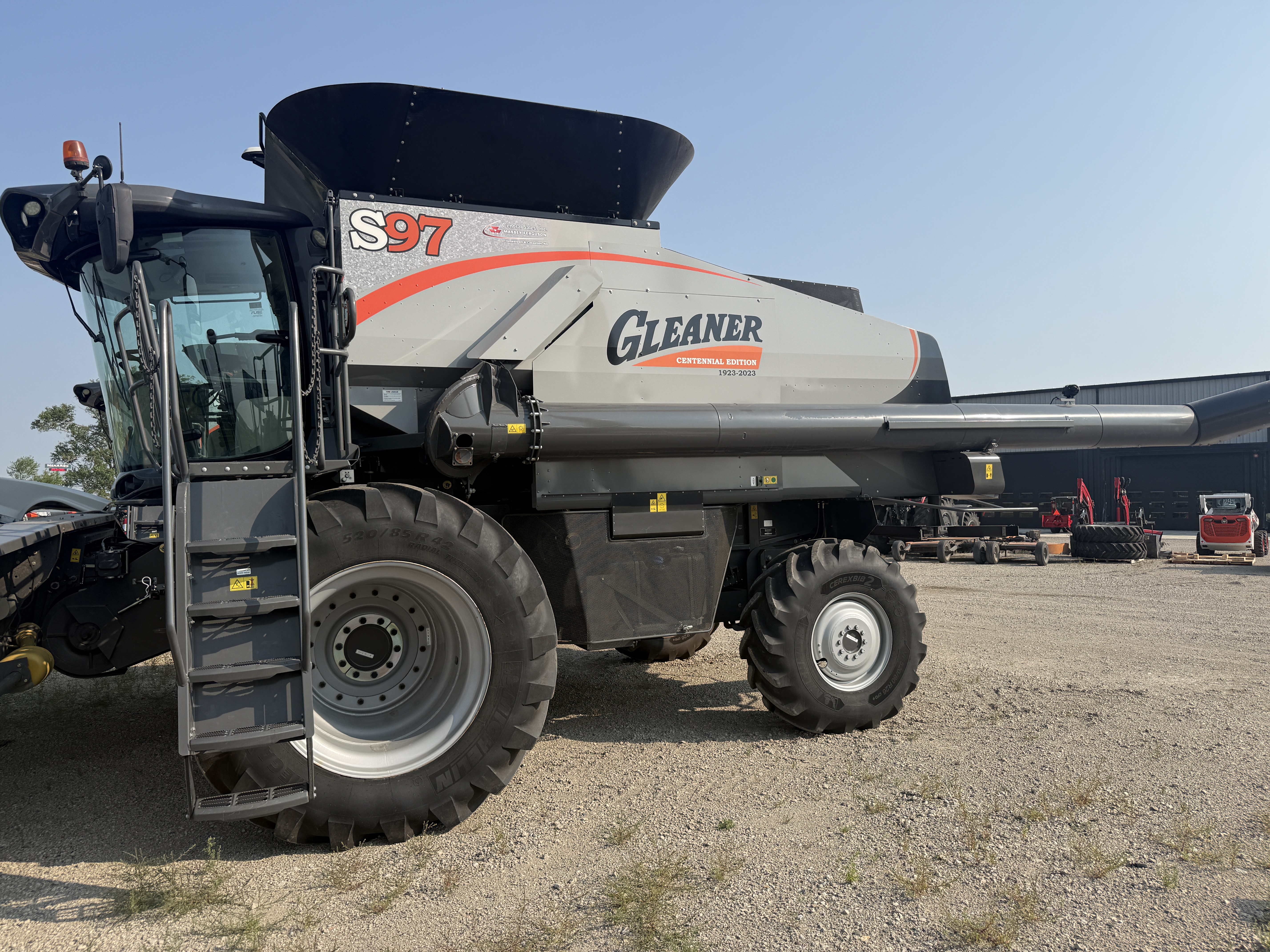 2023 AGCO Gleaner S97 Combine