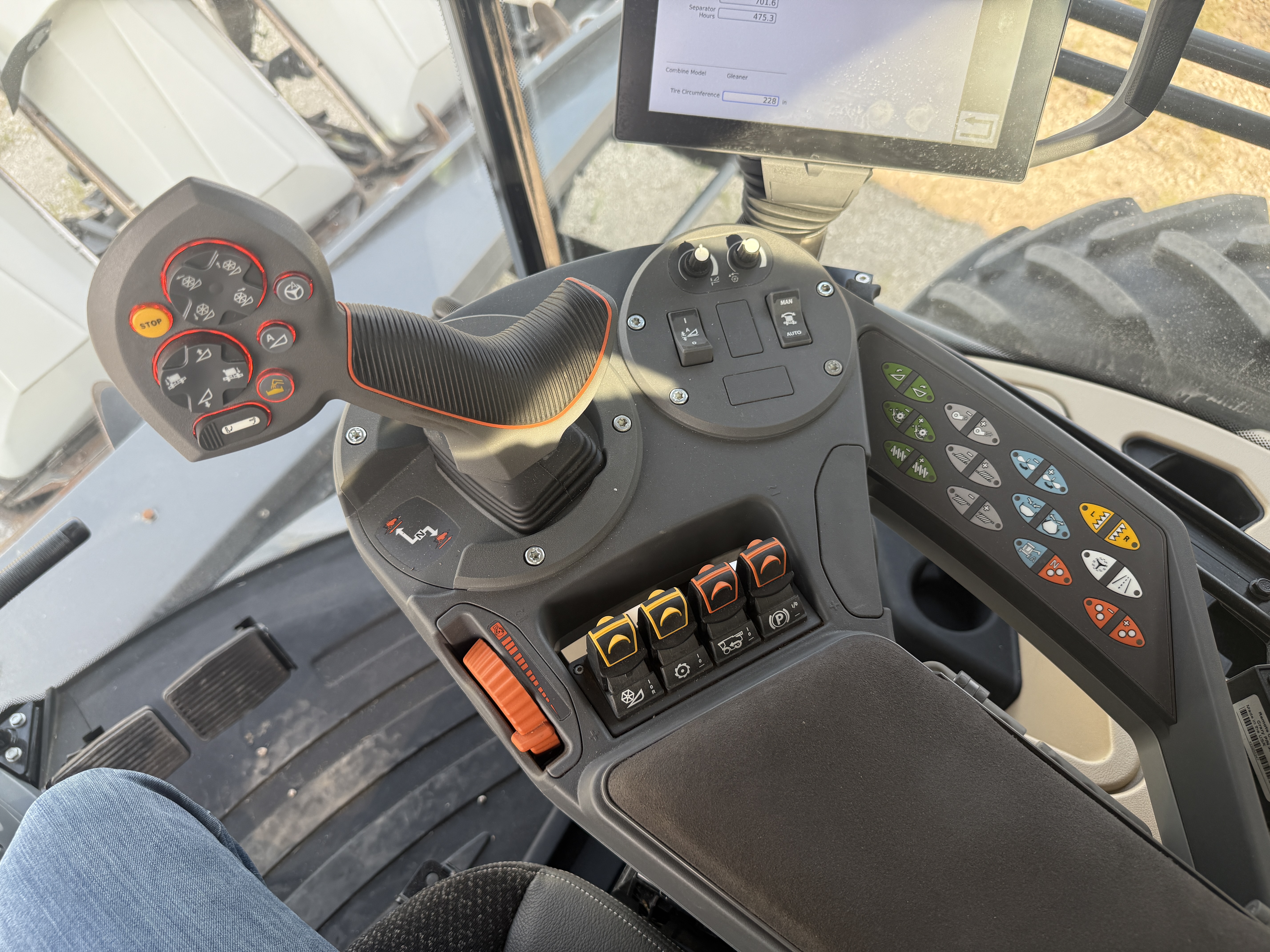 2023 AGCO Gleaner S97 Combine