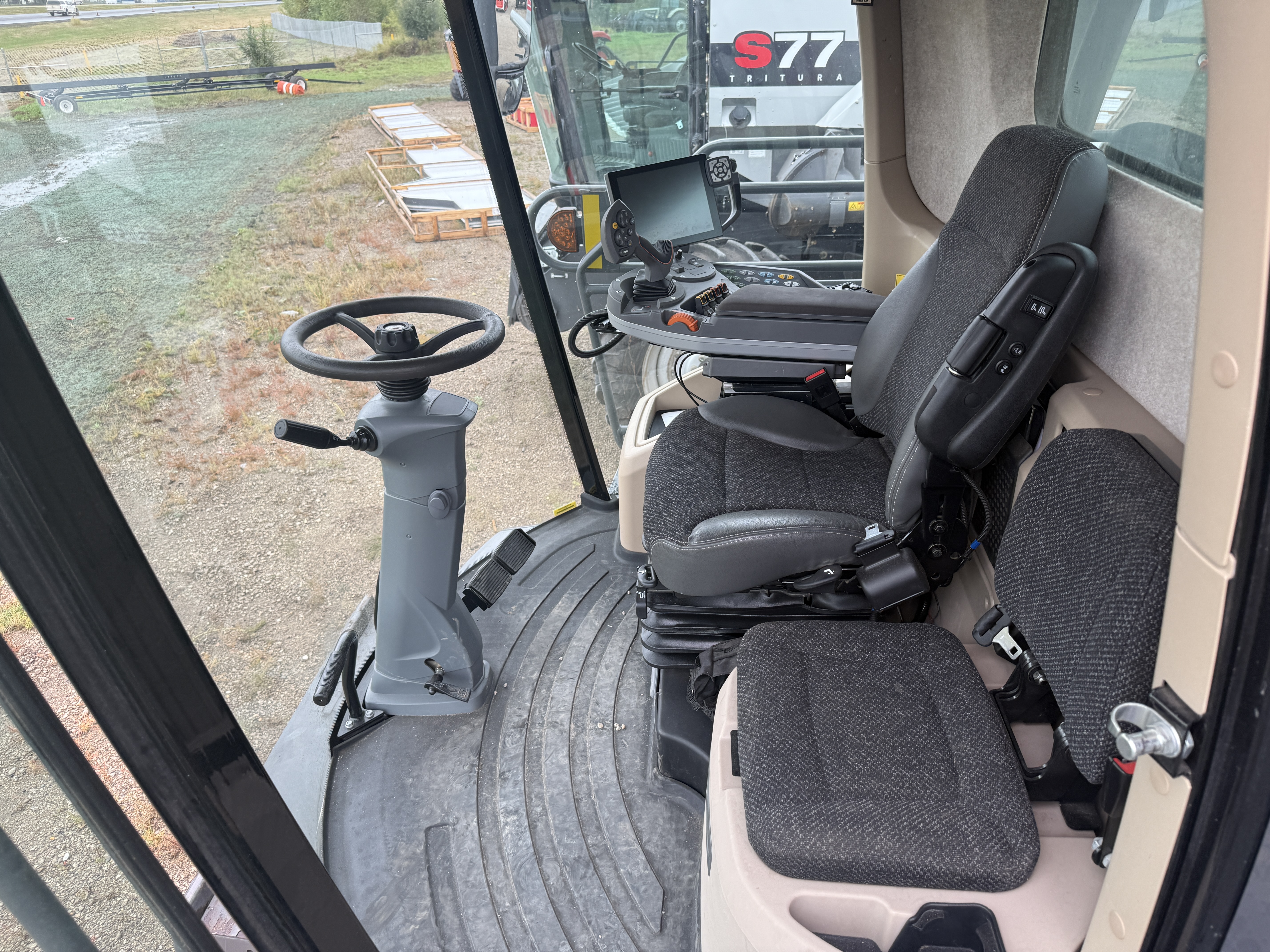 2023 AGCO Gleaner S97 Combine