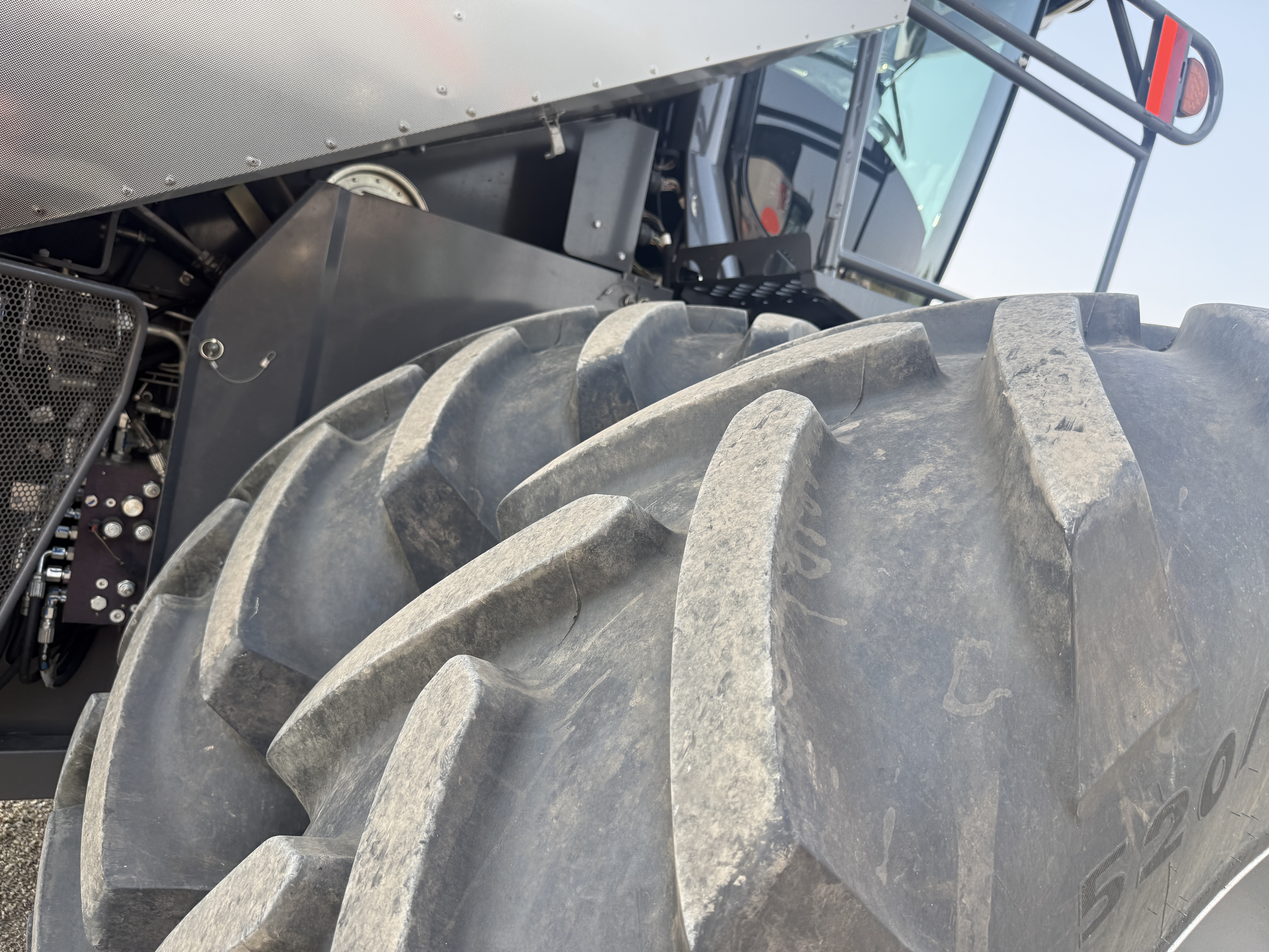 2023 AGCO Gleaner S97 Combine