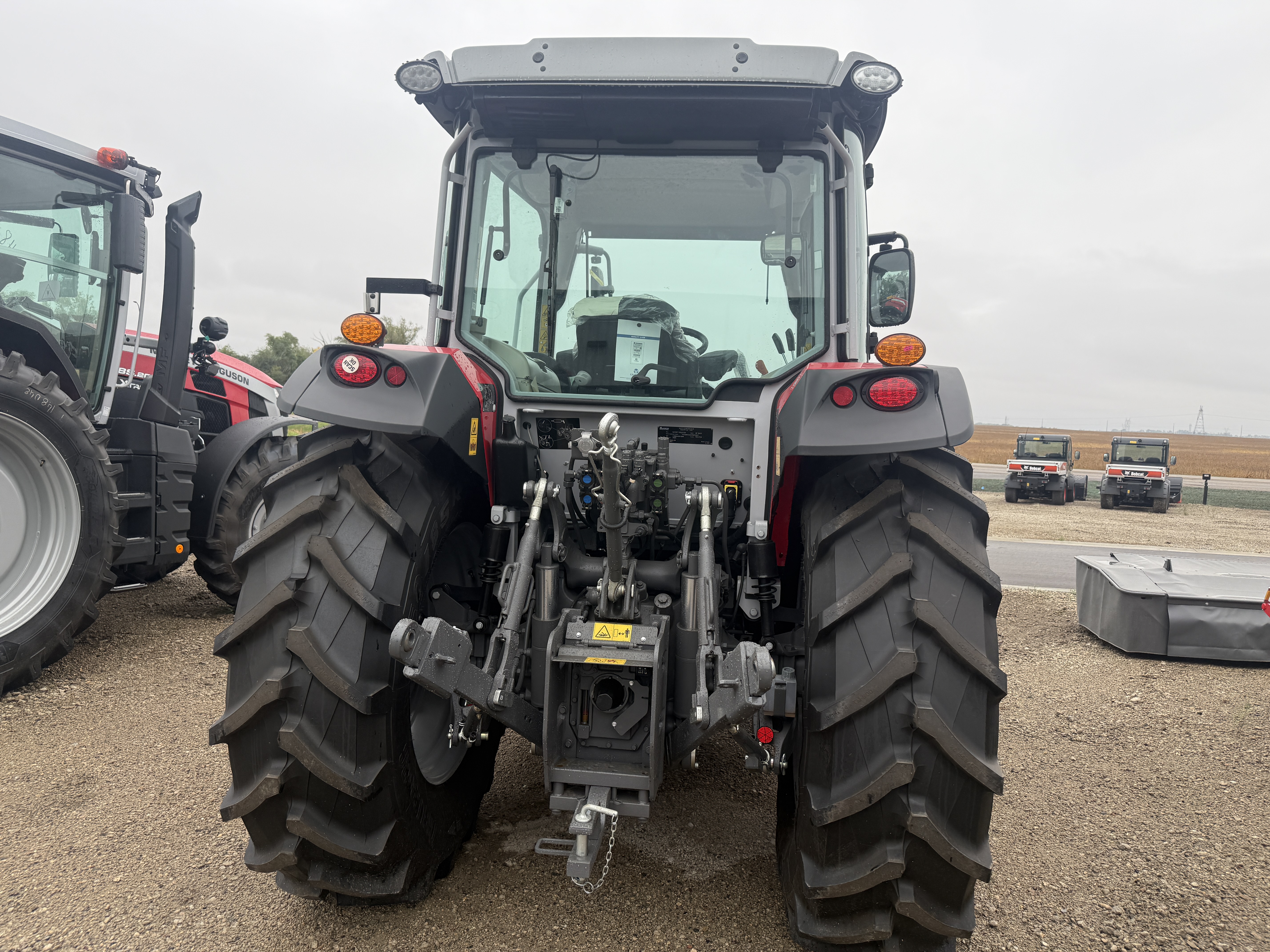 2026 Massey Ferguson 5M.115 Tractor