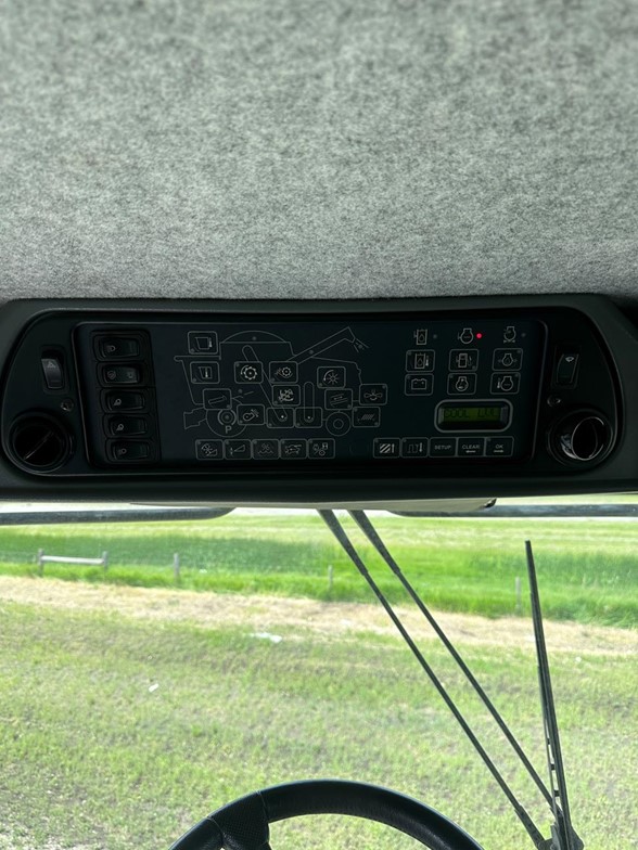 2011 AGCO Gleaner S77 Combine